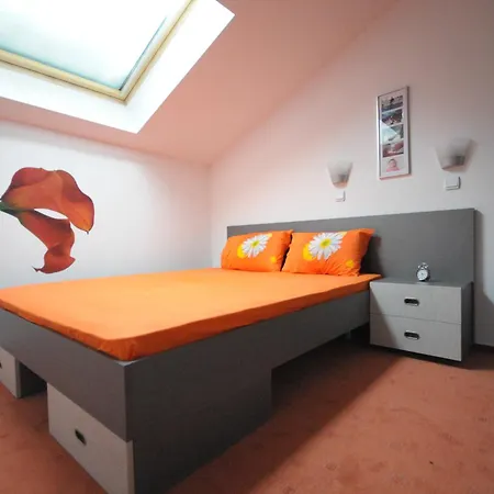 アパート Penthouse 2 Bedroom W Fireplace