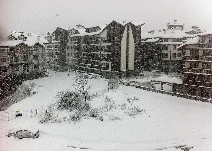 Penthouse 2 Bedroom W Fireplace Bansko