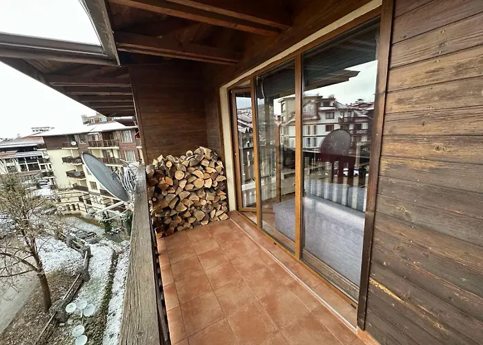 Penthouse 2 Bedroom W Fireplace Apartment Bansko
